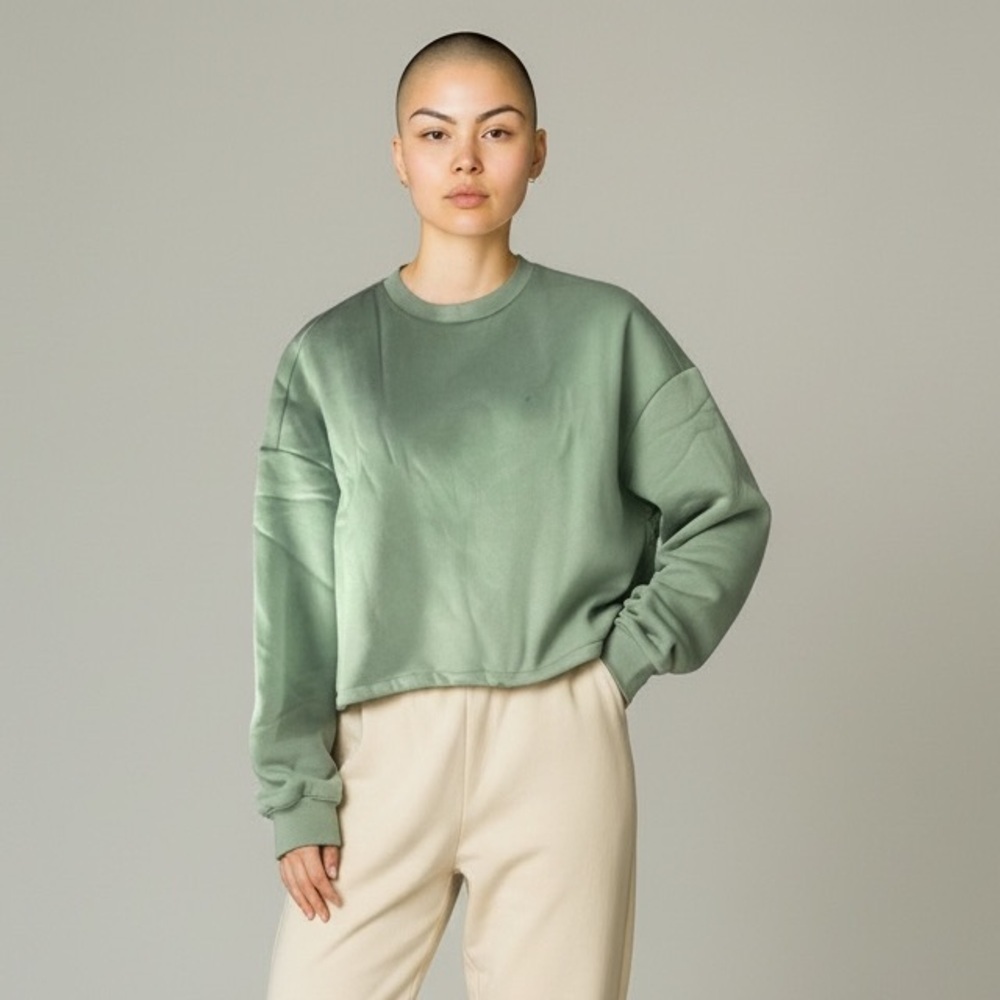 𝅺CALI BE Light Green Cropped Cinch Long Sleeve Sweatshirt Crewneck Size M